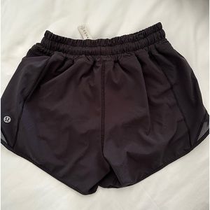 Hotty Hot Low-Rise Lined Short 2.5"